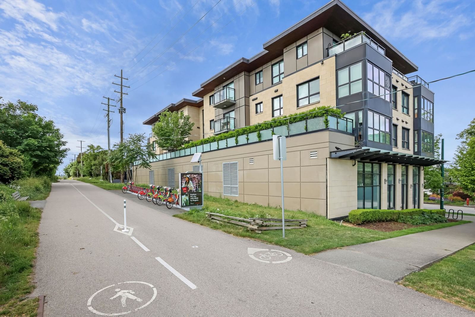 Listing Image 19