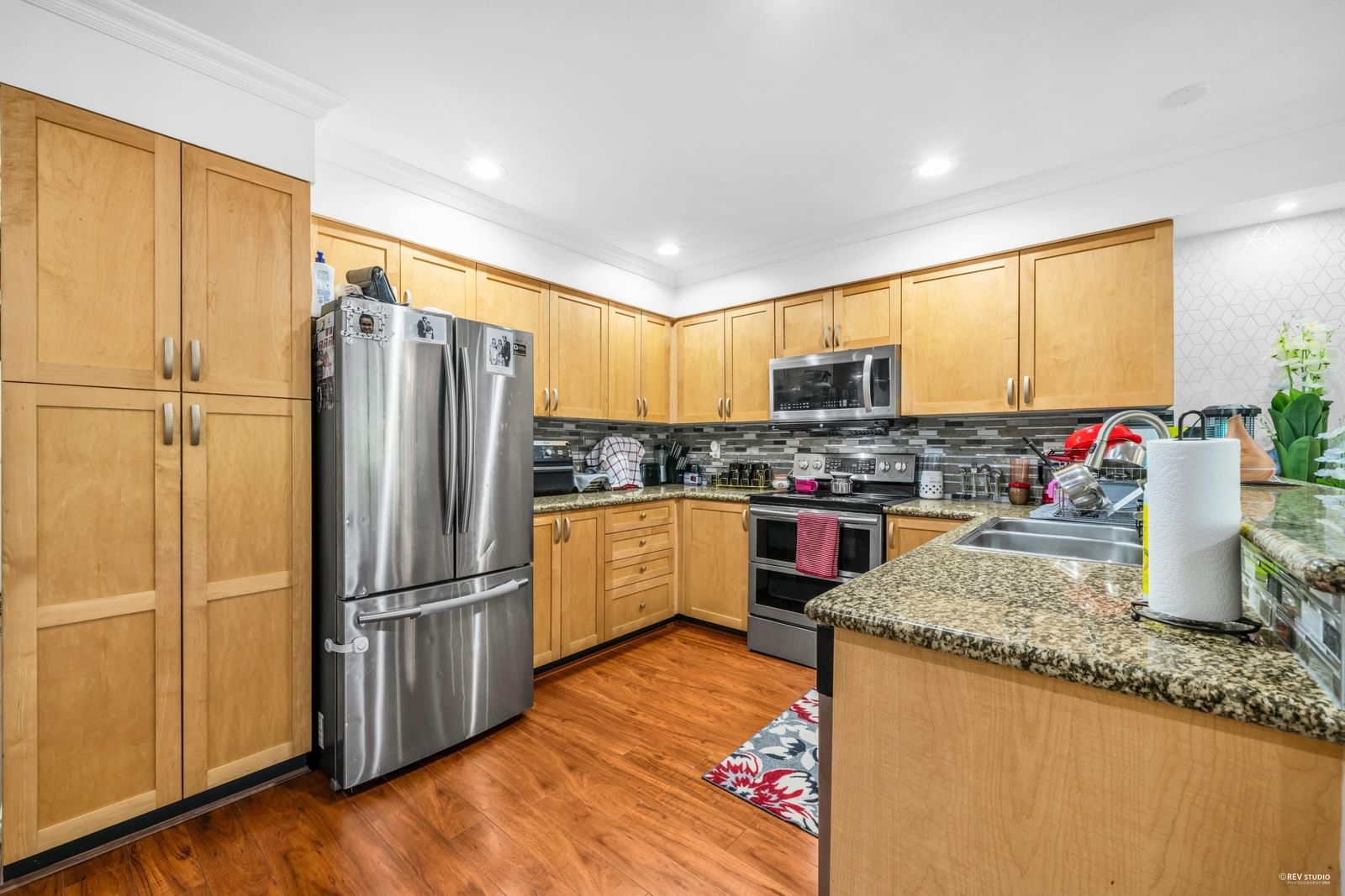 Listing Image 8