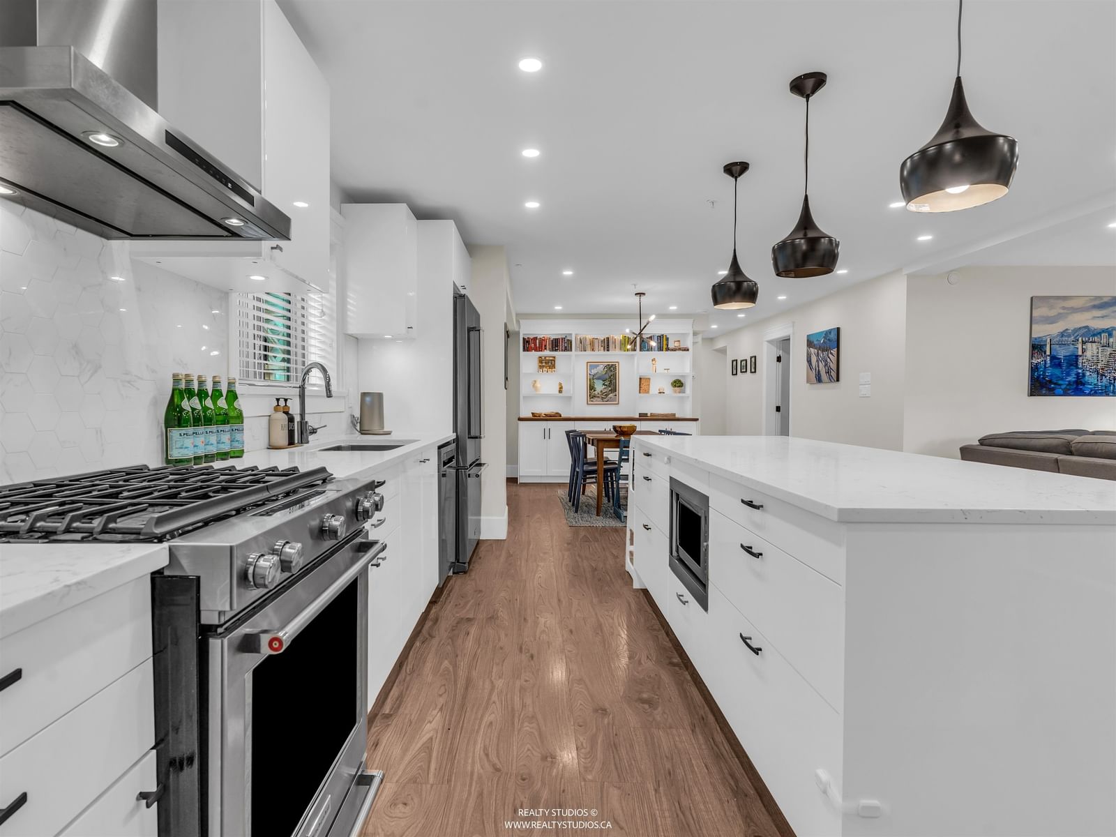 Listing Image 13