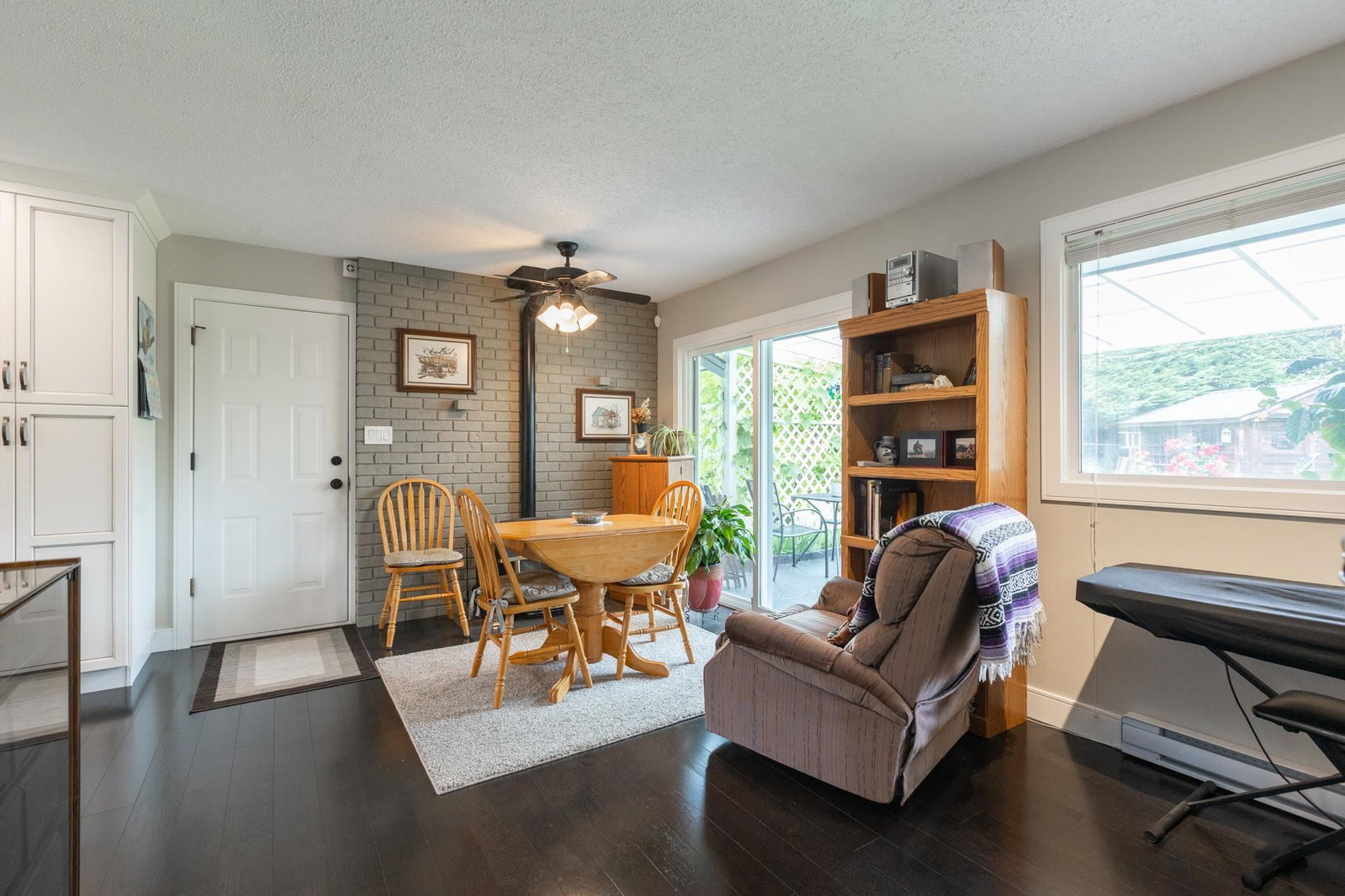 Listing Image 14