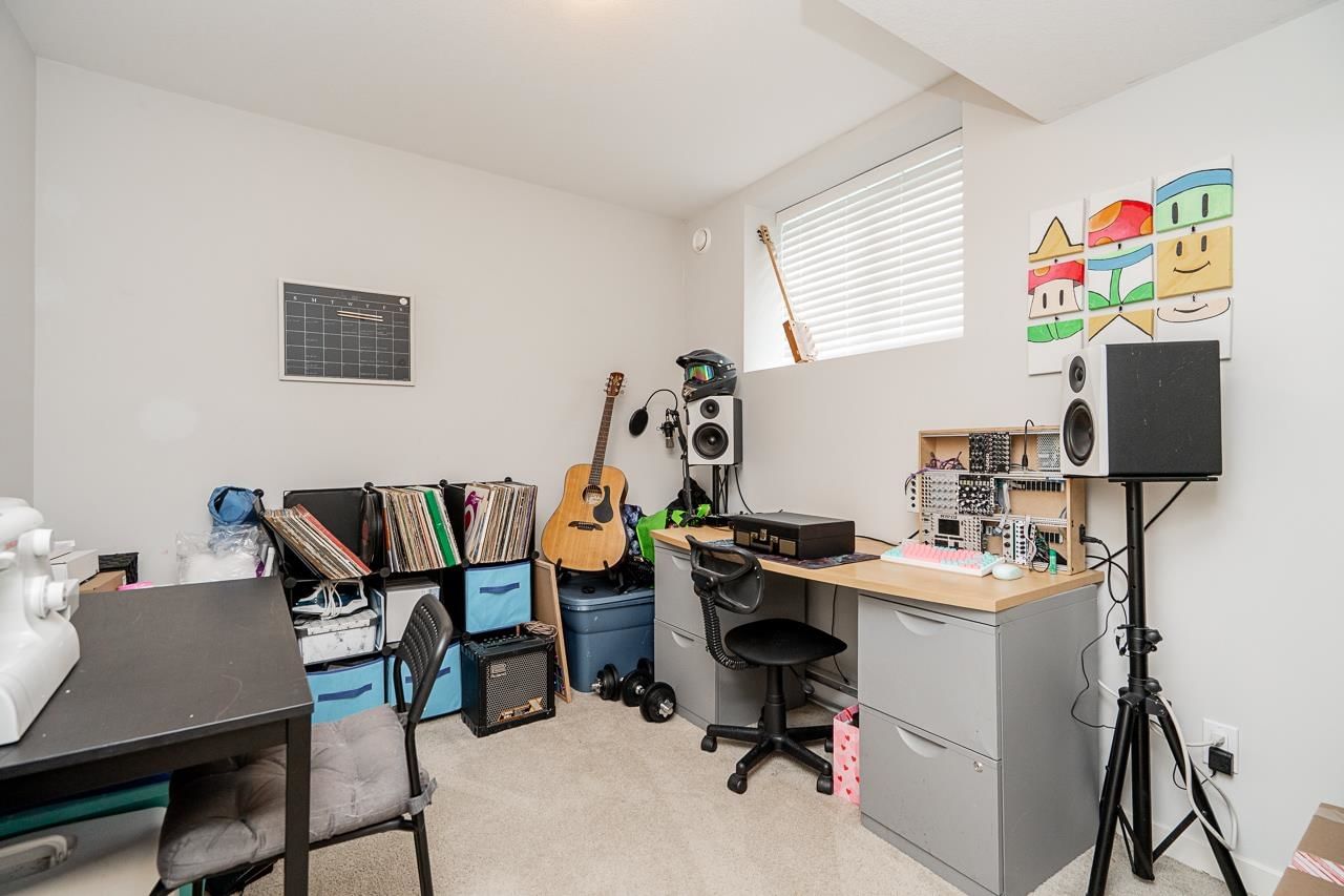 Listing Image 31