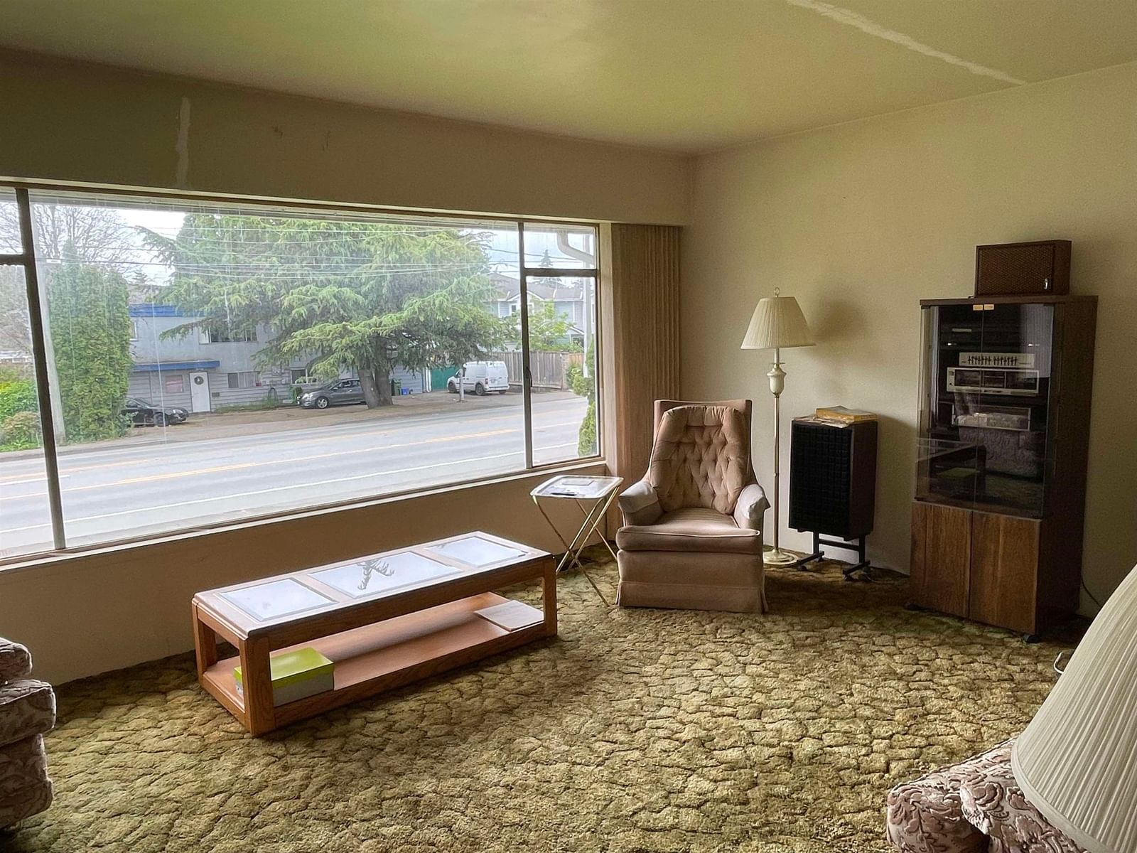 Listing Image 11