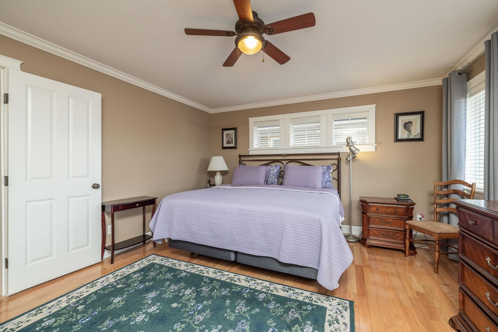Listing Image 21