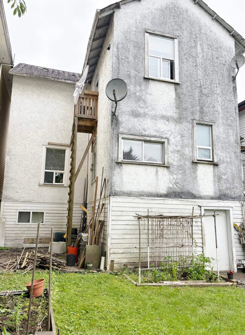 3034 Glen Drive