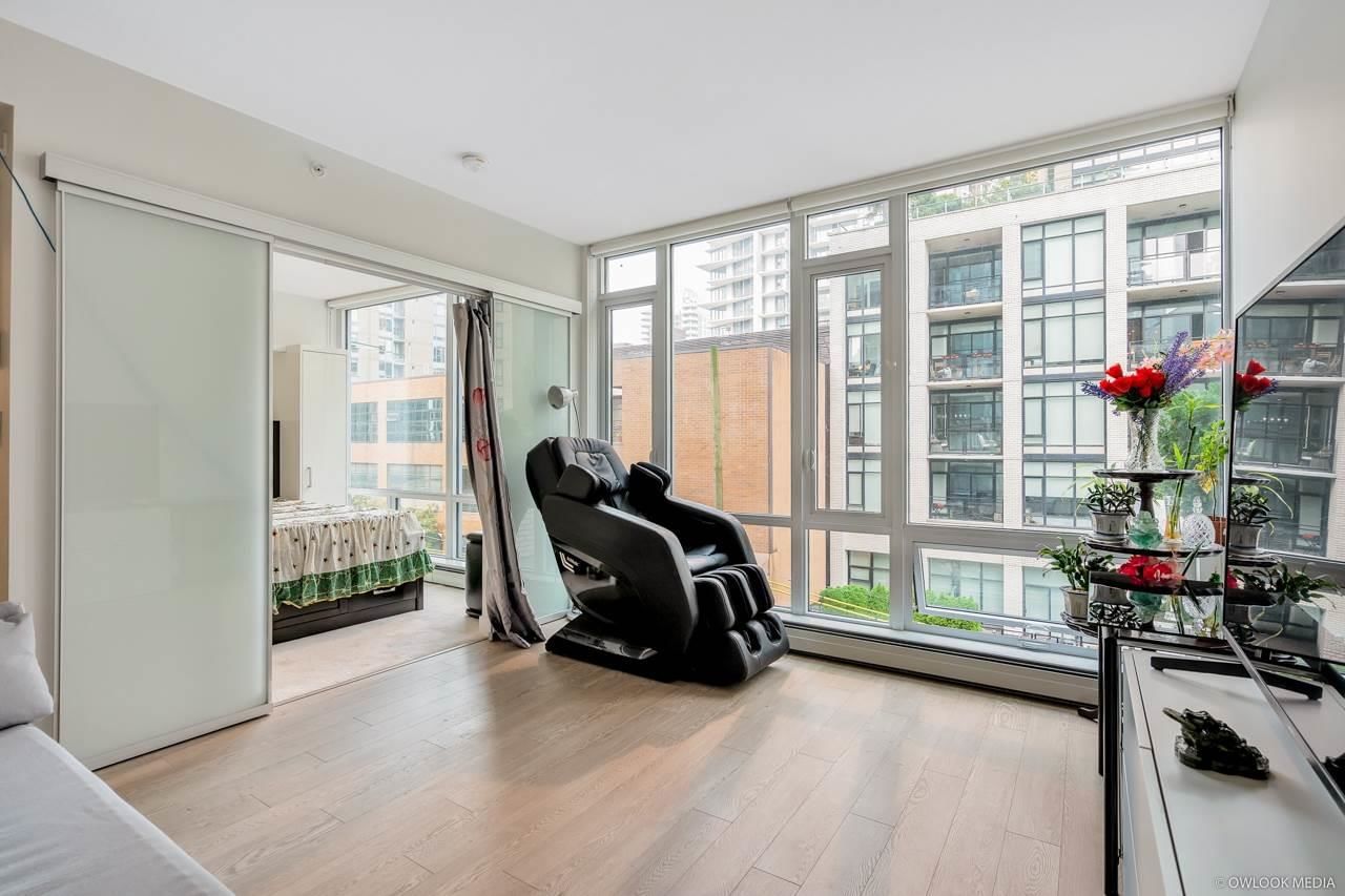 Listing Image 9