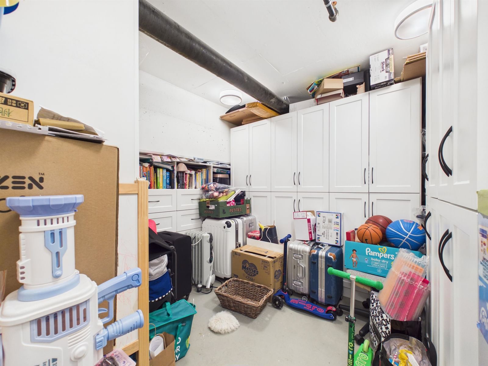 Listing Image 19