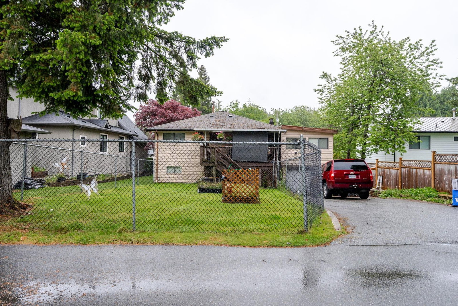 Listing Image 9