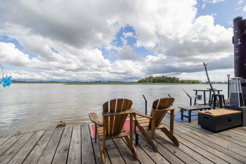 11 - 3871 River Road W