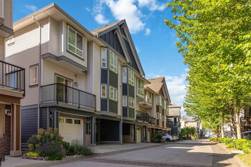 24 - 1211 Ewen Avenue