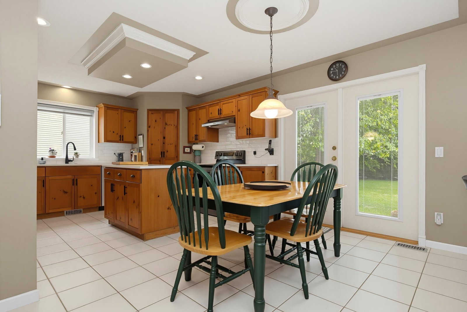Listing Image 12