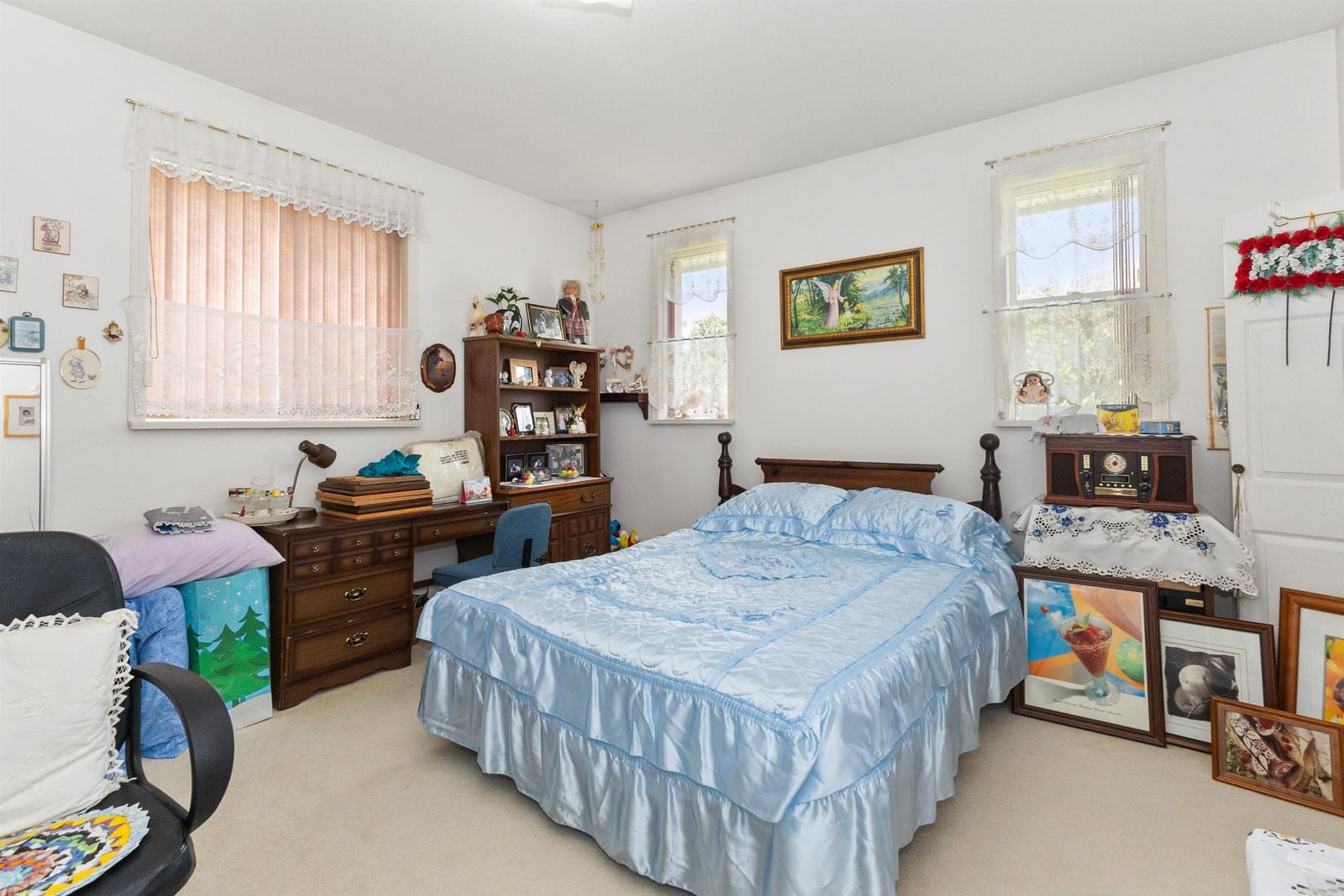 Listing Image 16