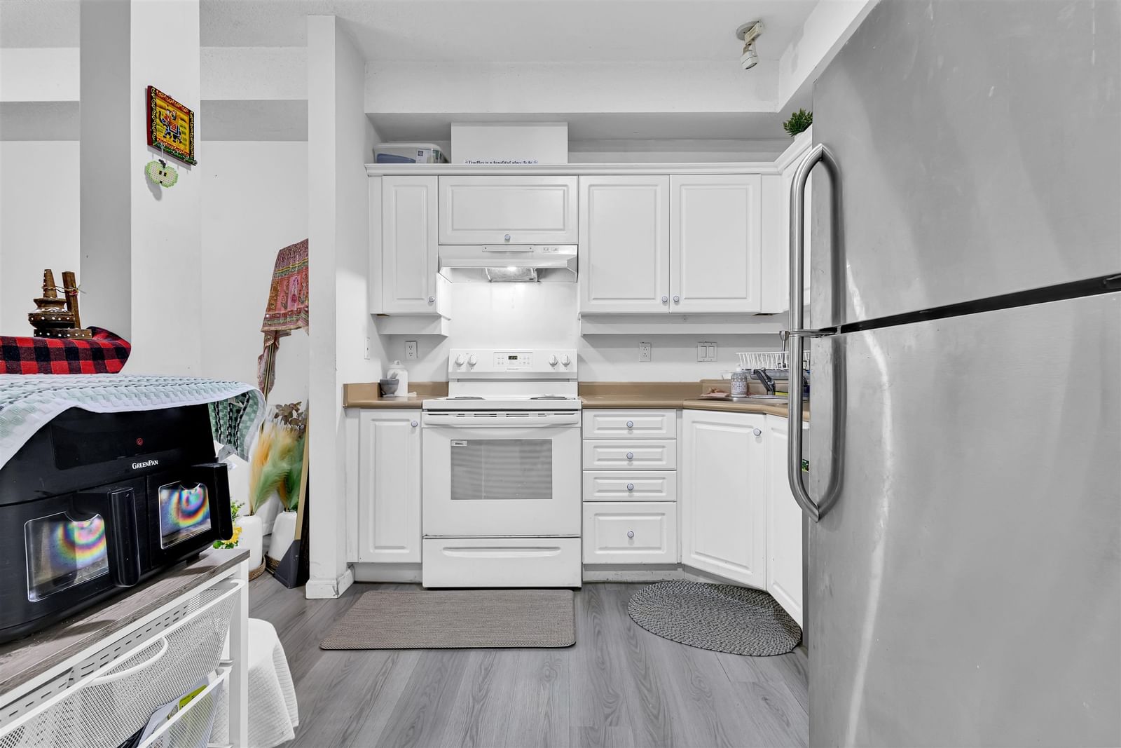 Listing Image 15