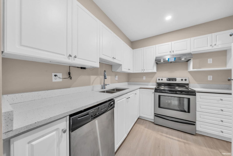 107 - 515 Whiting Way