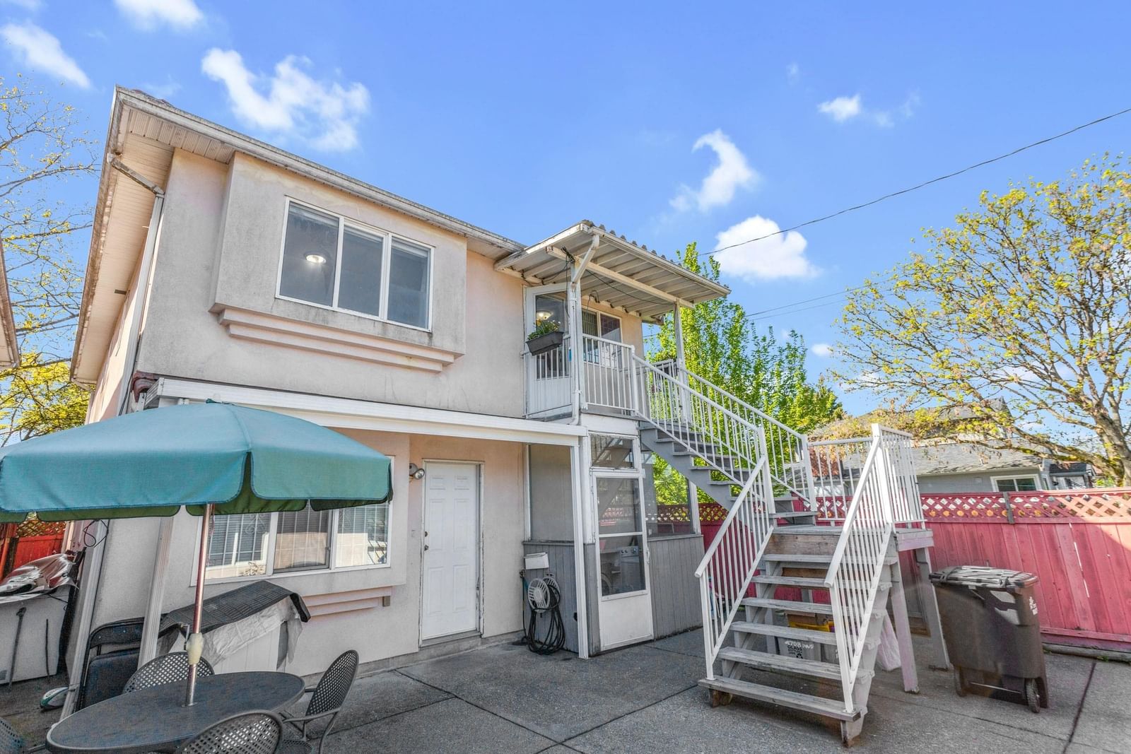 Listing Image 19