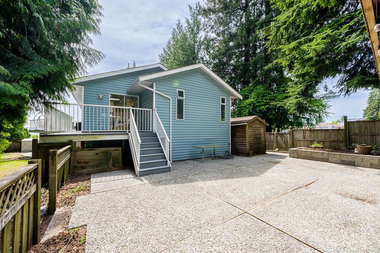Listing Image 8