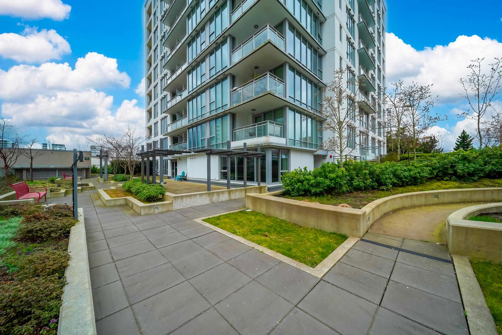 Listing Image 9