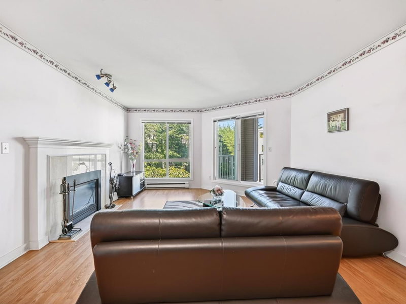 221 - 7435 Moffatt Road