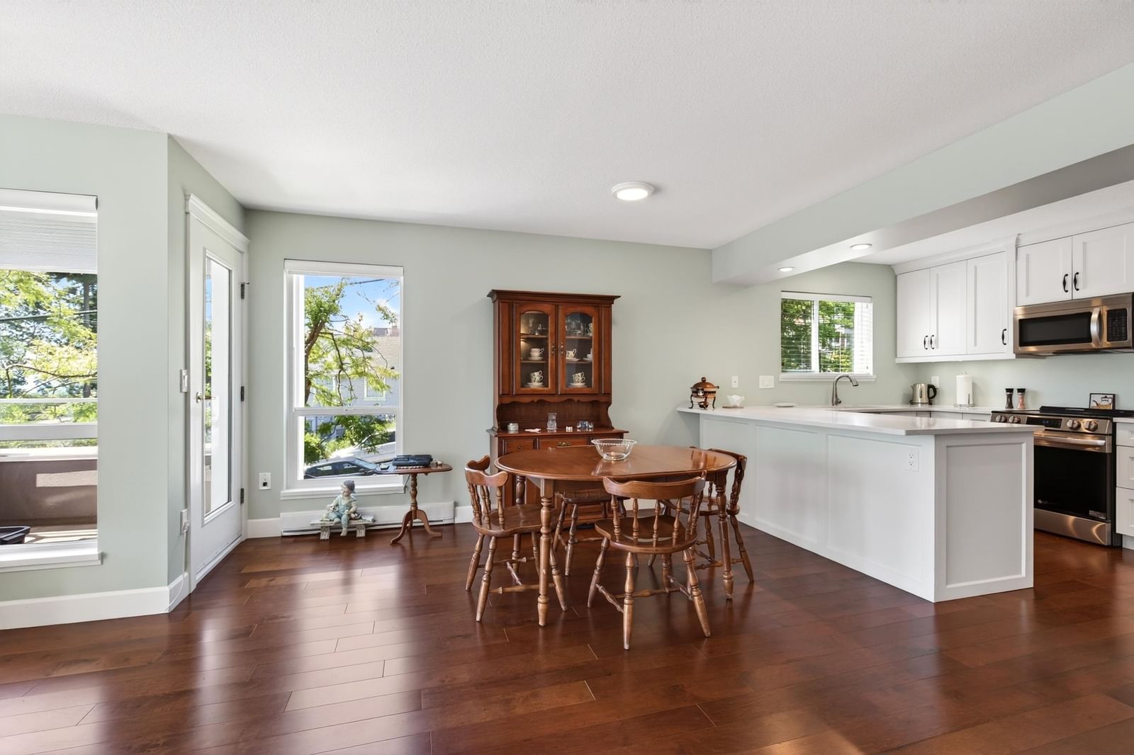 Listing Image 13