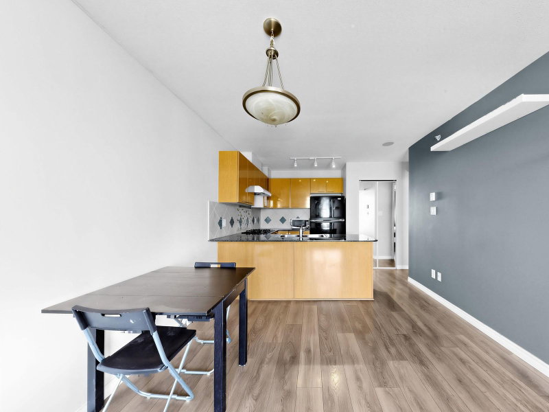 704 - 5933 Cooney Road