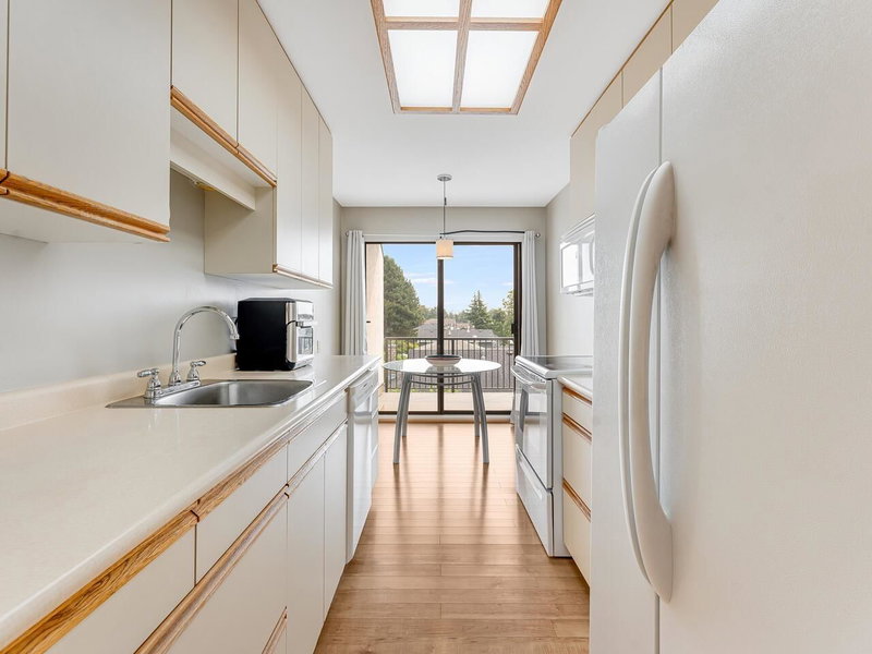305 - 8760 No. 1 Road