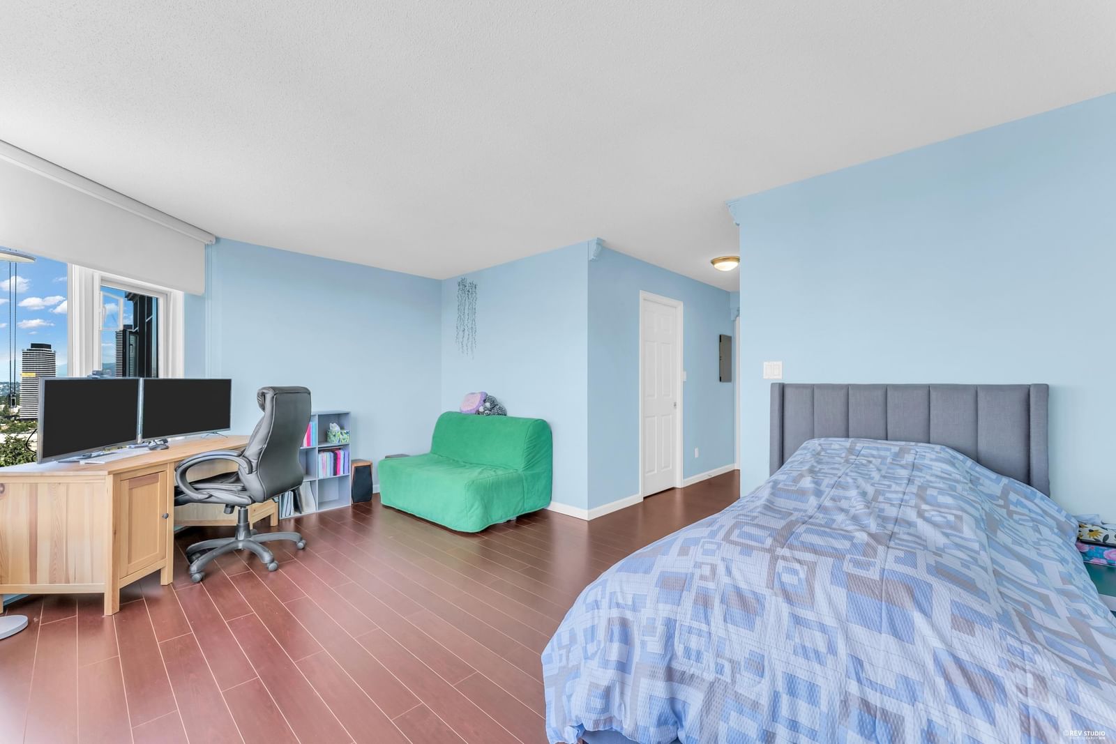 Listing Image 18