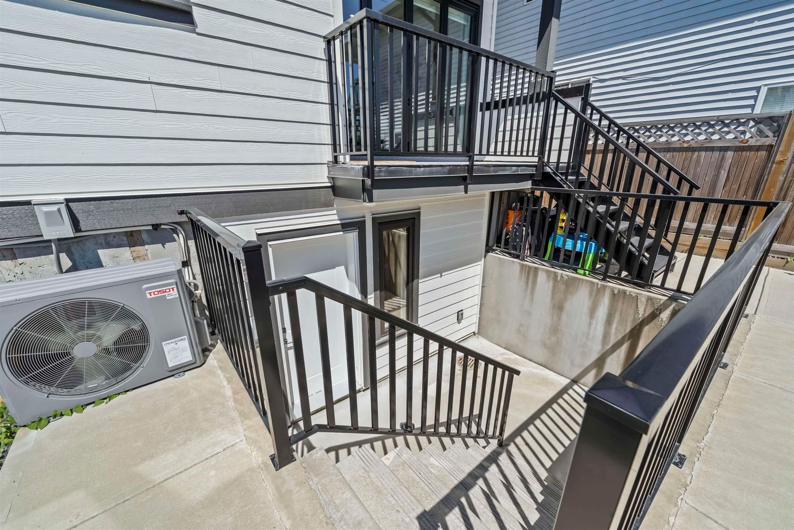Listing Image 21