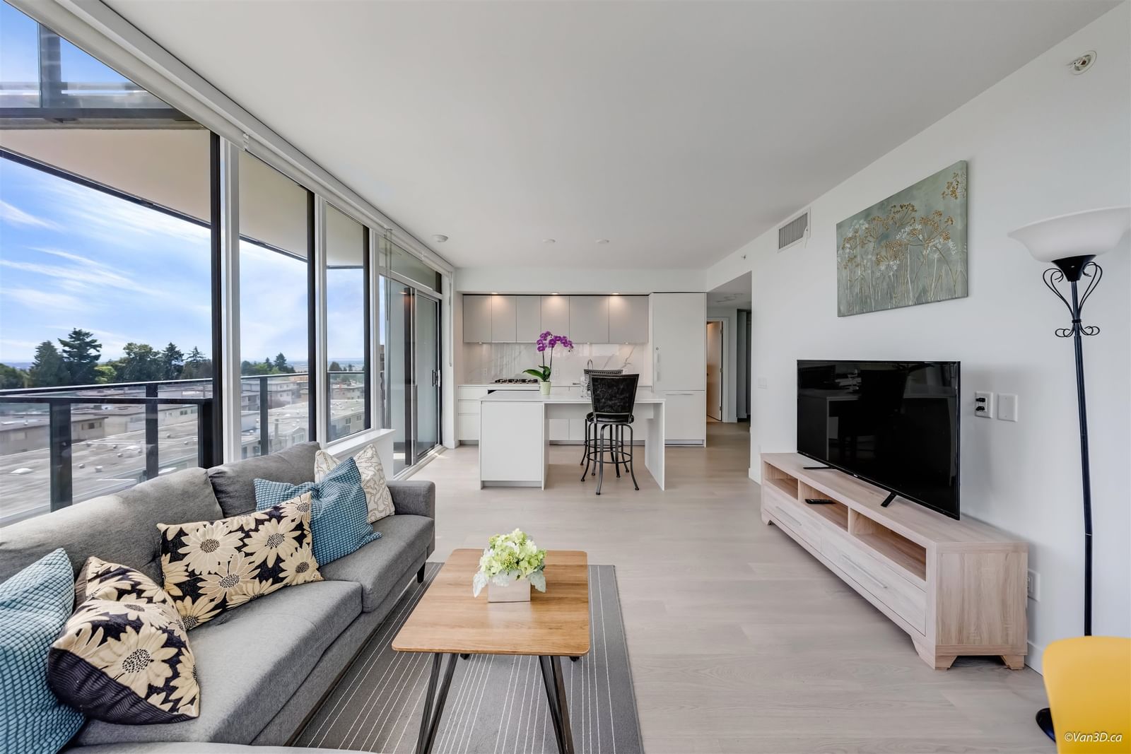 Listing Image 11