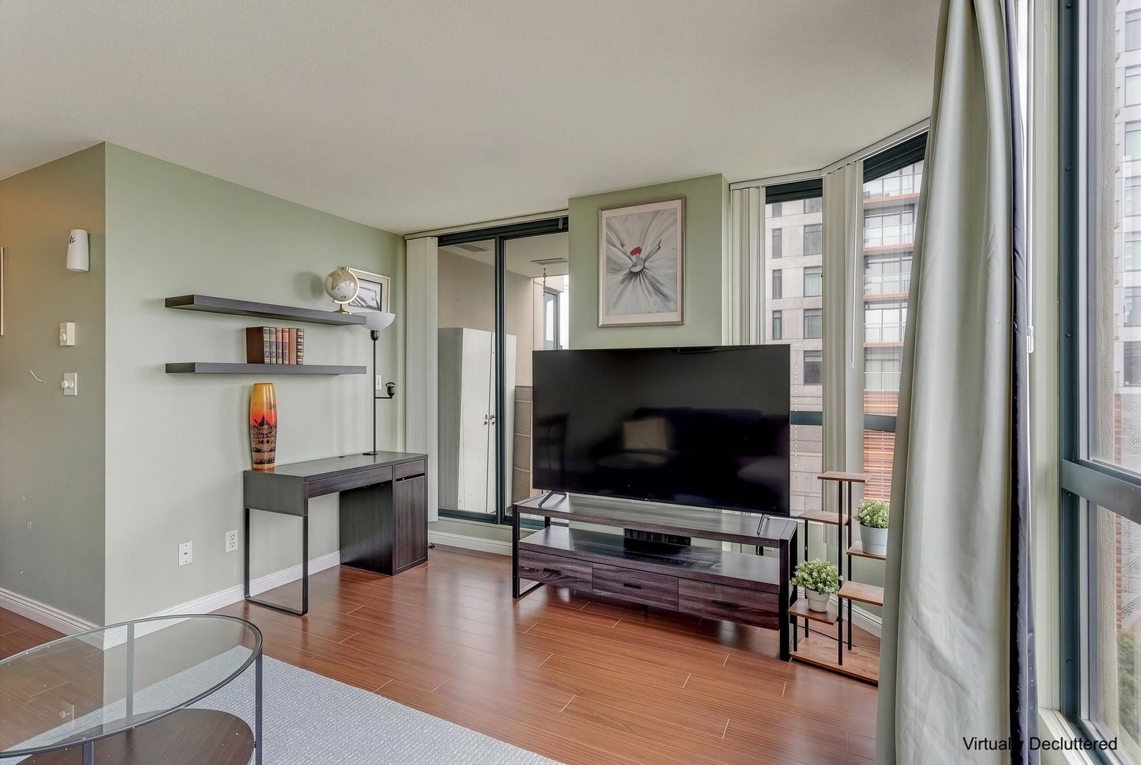 Listing Image 5