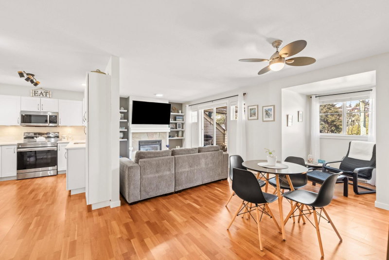 403 - 15621 Marine Drive
