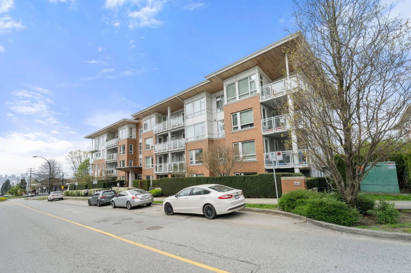 101 - 717 Chesterfield Avenue