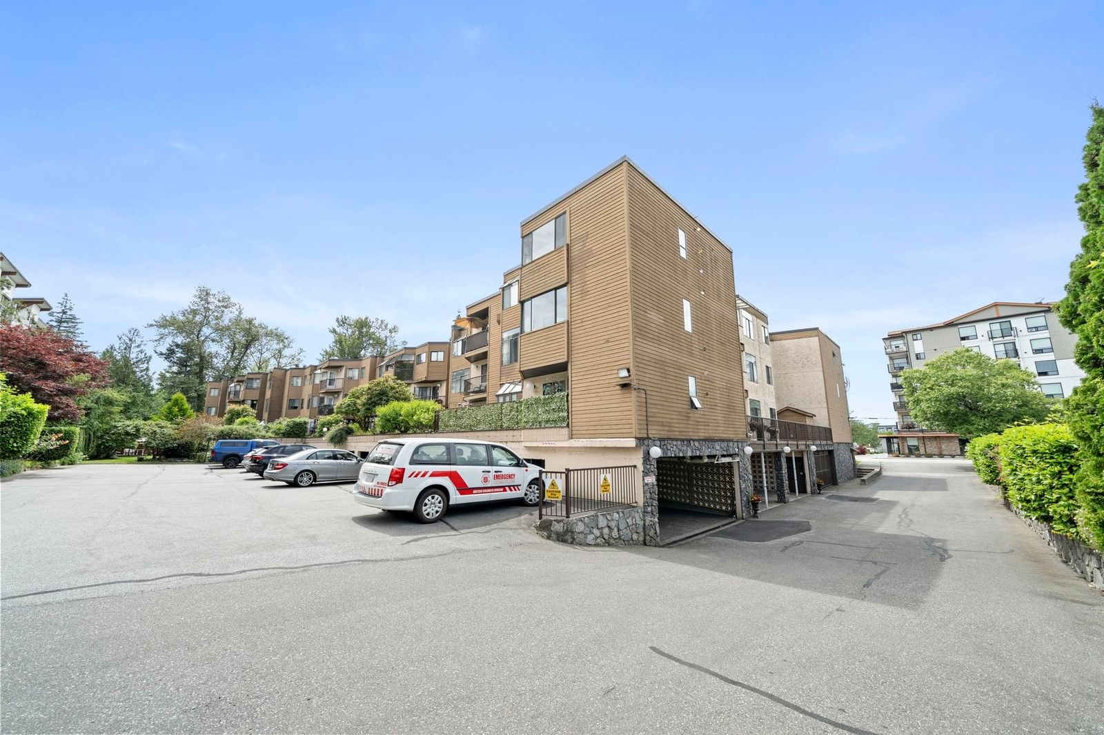 Listing Image 25