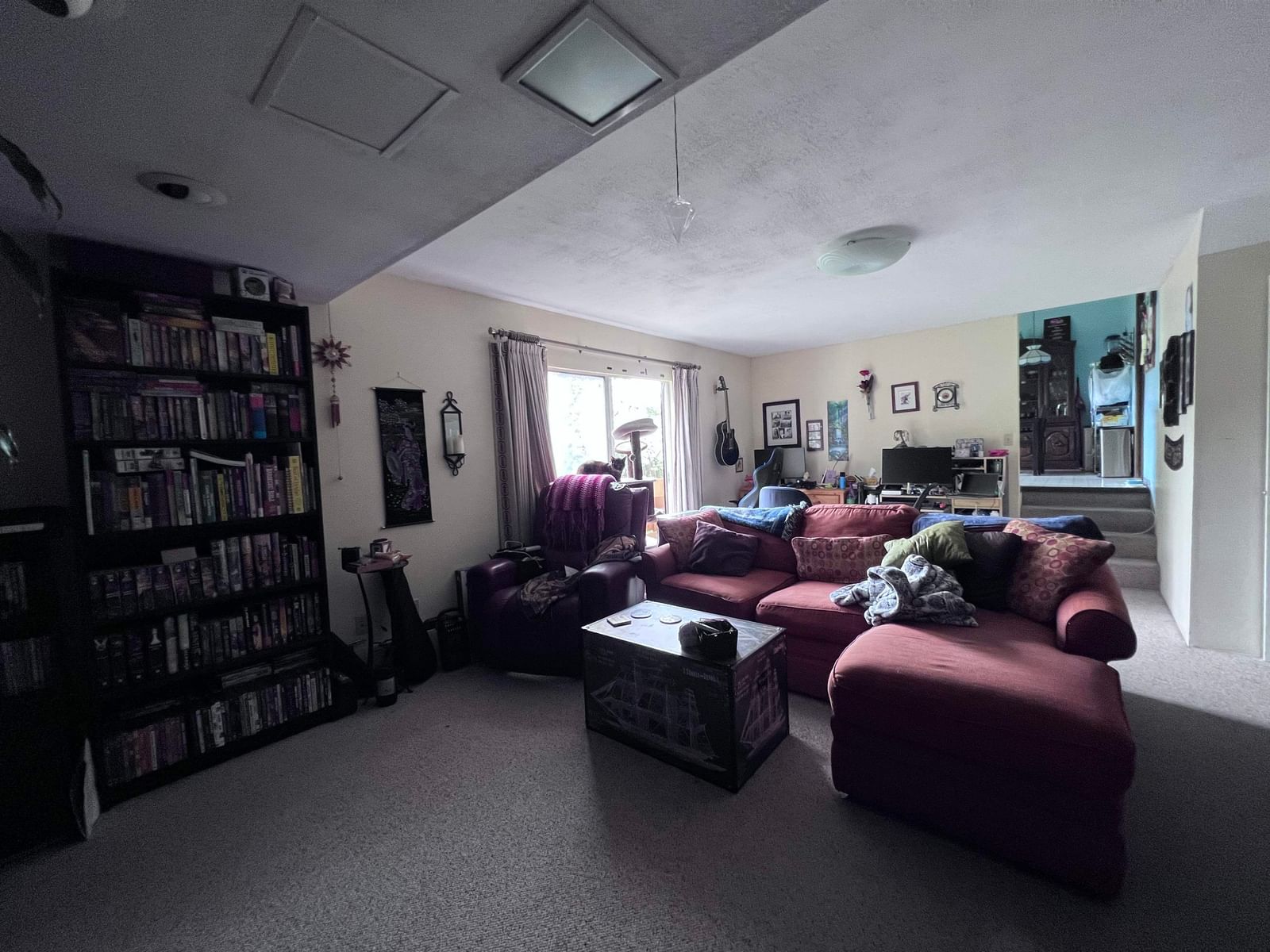 Listing Image 10