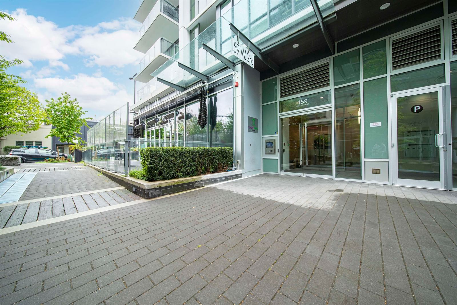 Listing Image 11