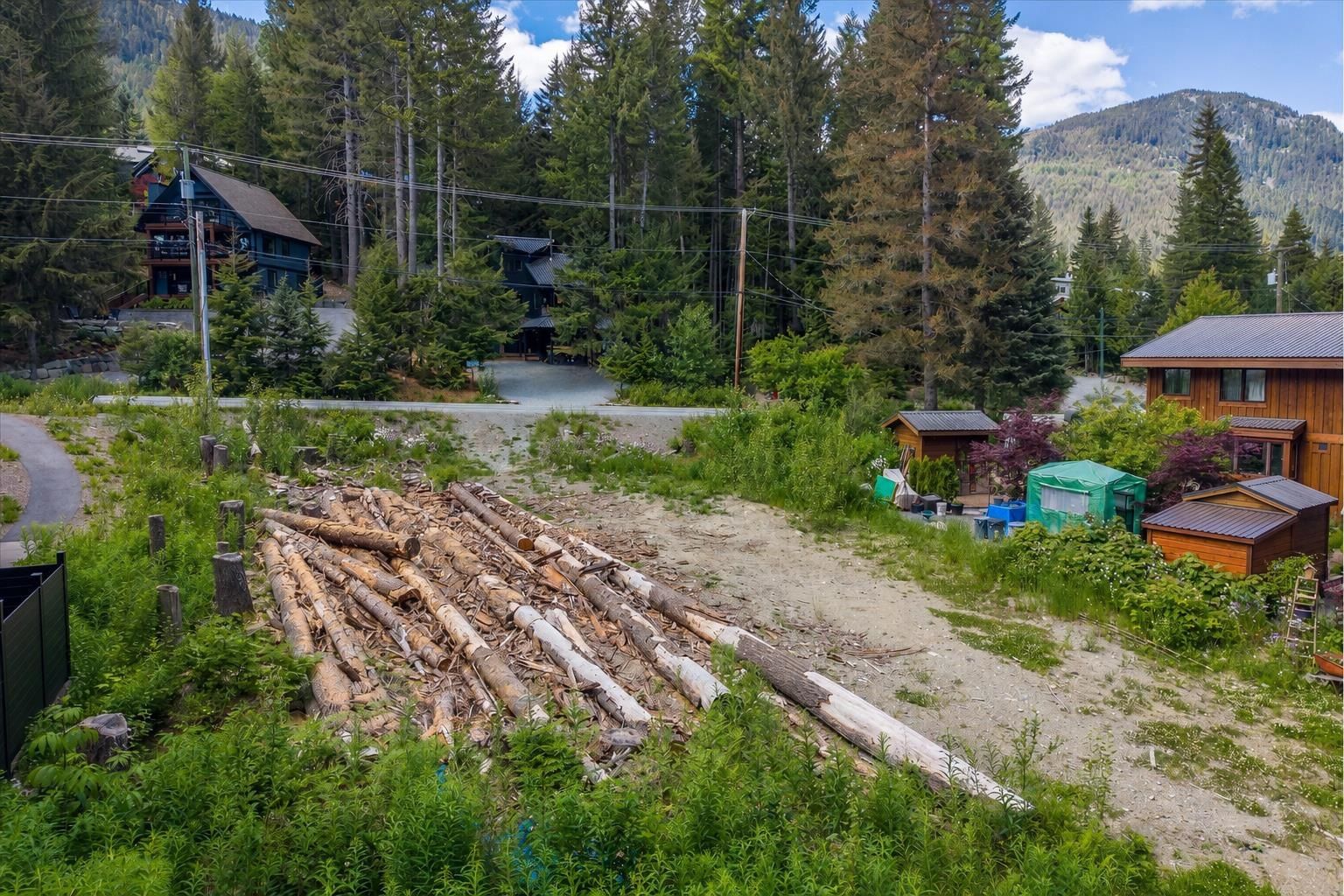 Listing Image 11
