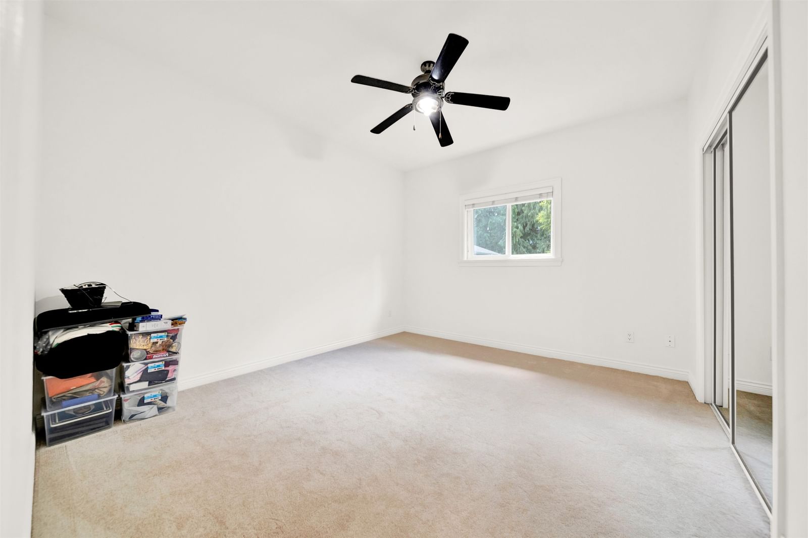 Listing Image 24