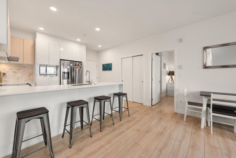 227 - 1792 Starling Drive