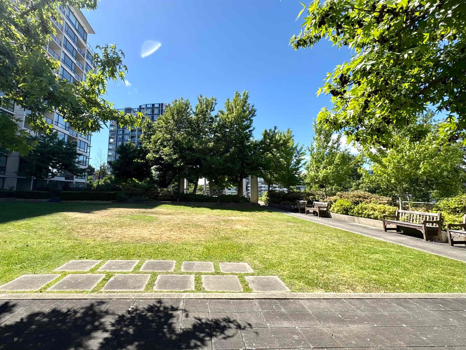 Listing Image 18