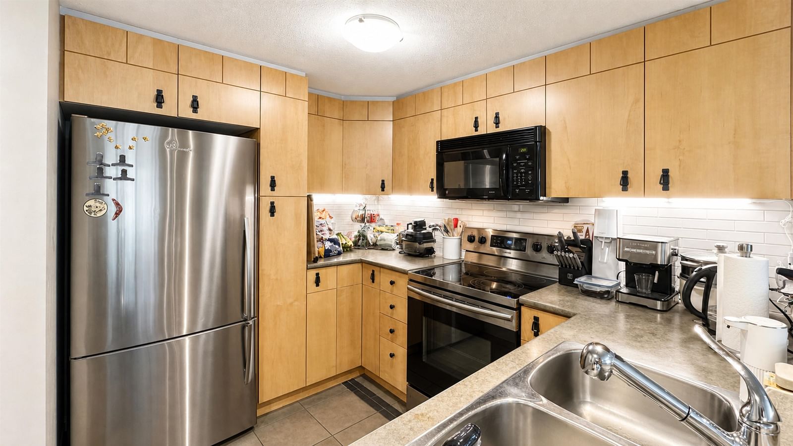 Listing Image 20