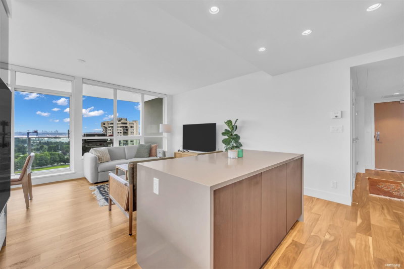 2001 - 1632 Lions Gate Lane