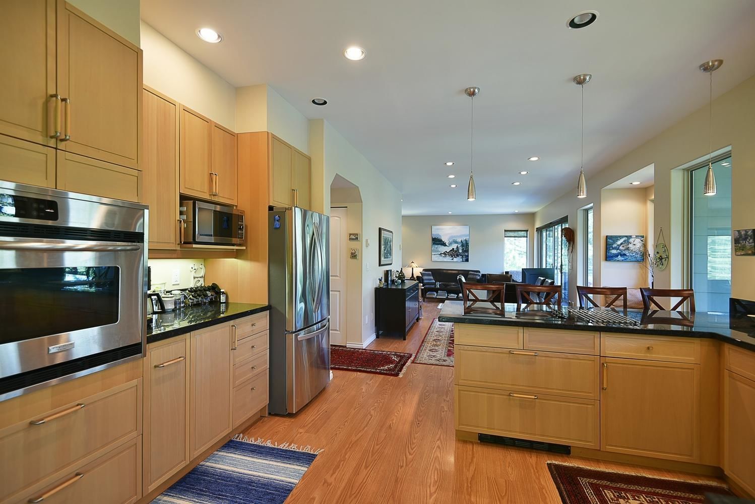 Listing Image 12