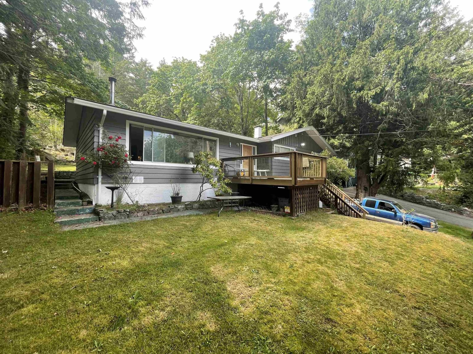 Listing Image 8