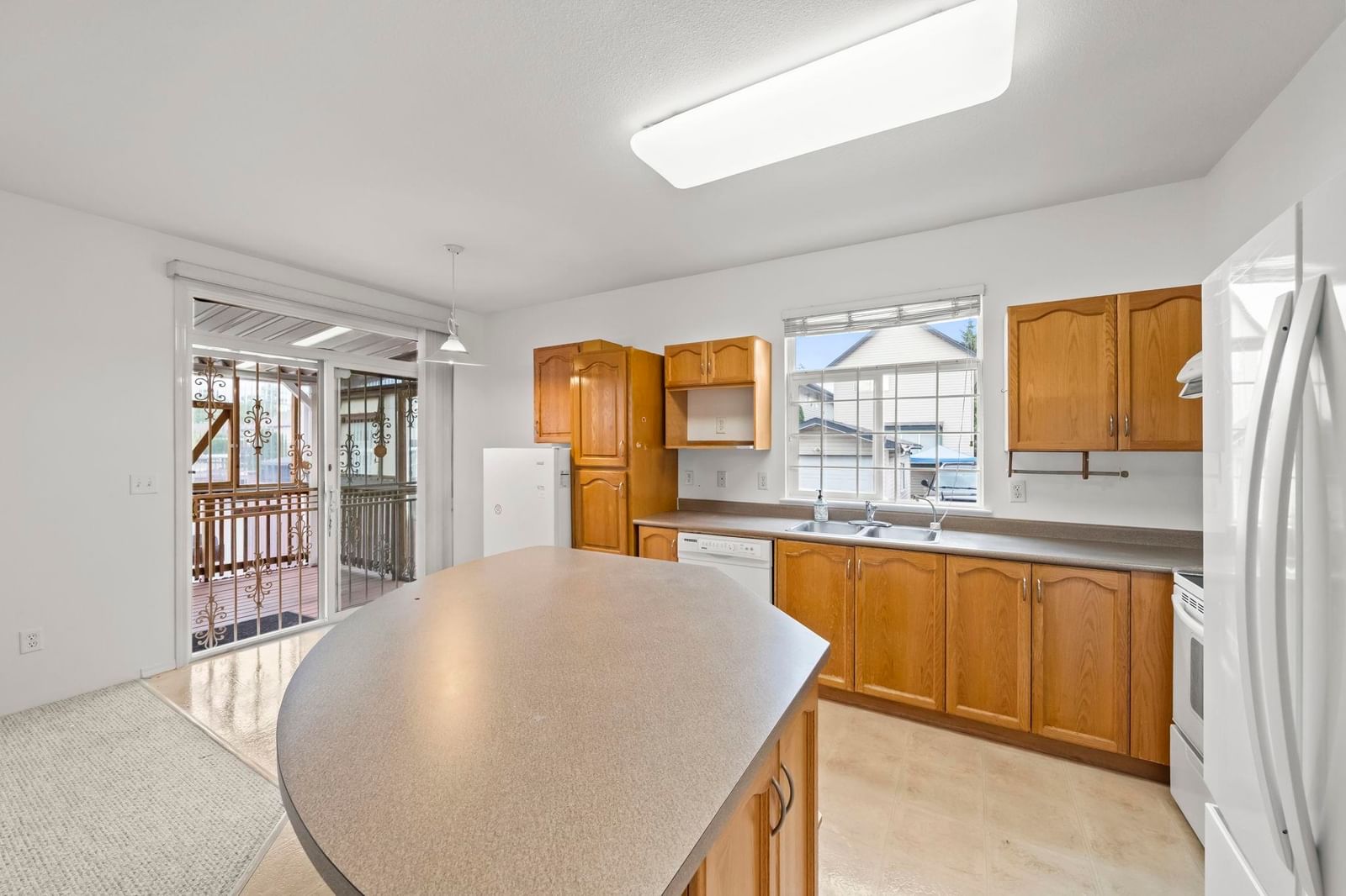 Listing Image 16