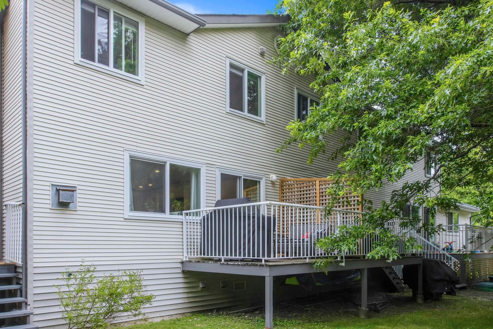Listing Image 10
