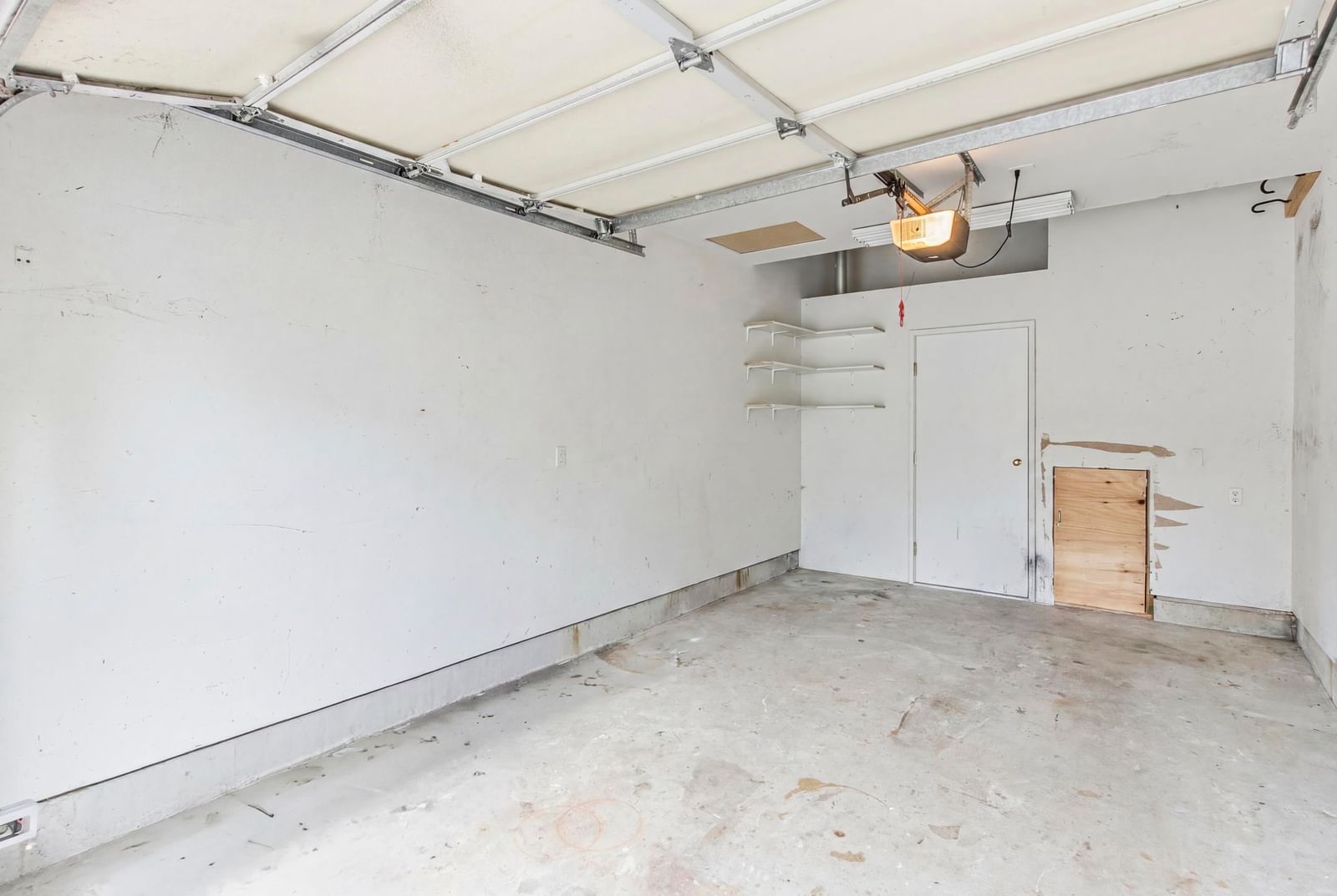 Listing Image 17