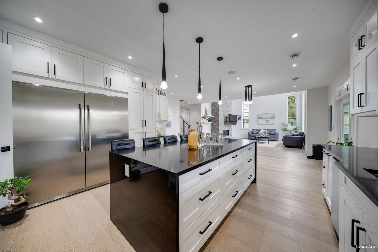 Listing Image 10