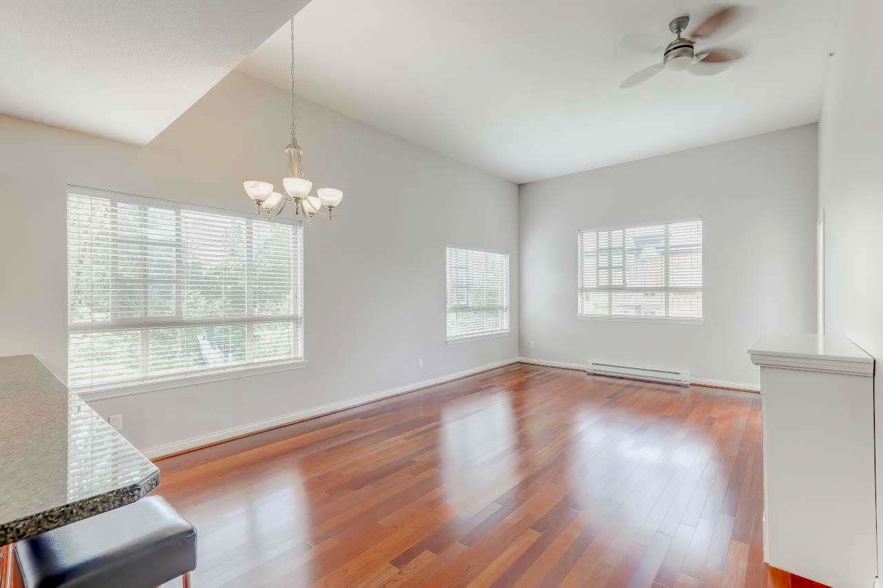 Listing Image 17