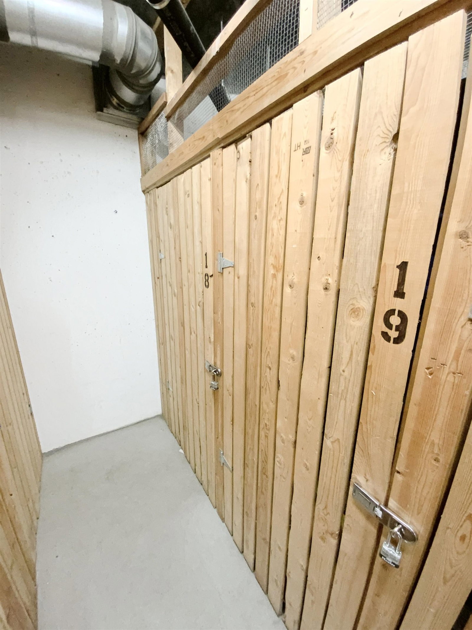 Listing Image 31