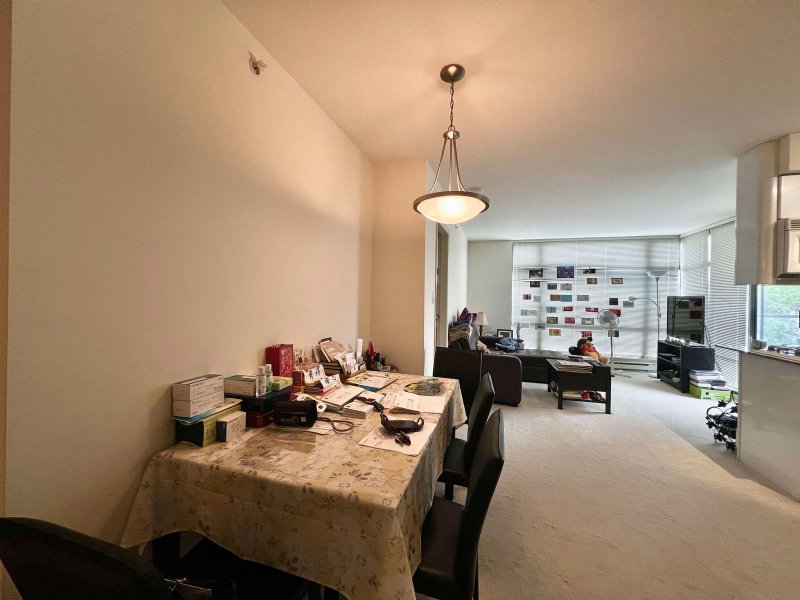 611 - 5933 Cooney Road