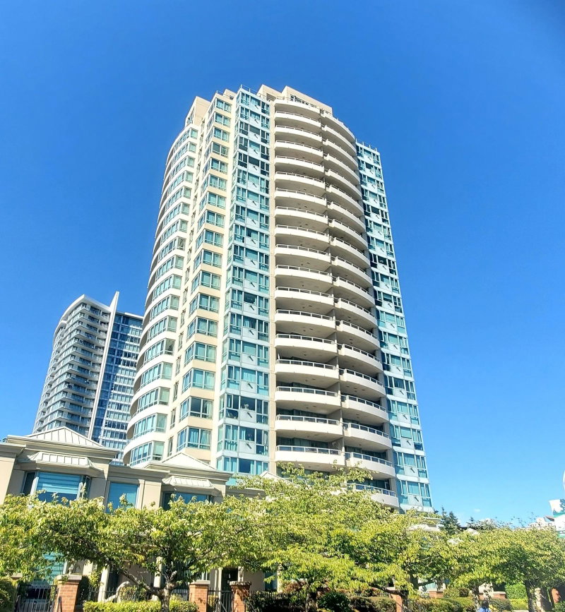 506 - 6659 Southoaks Crescent