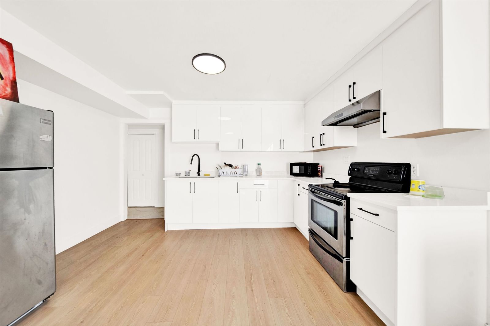 Listing Image 18